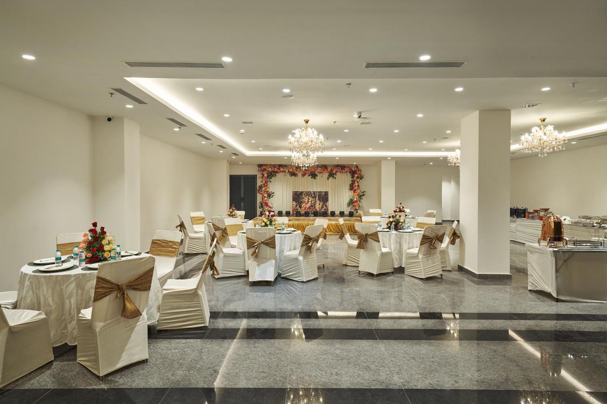Triptam Vrindavan Exterior photo